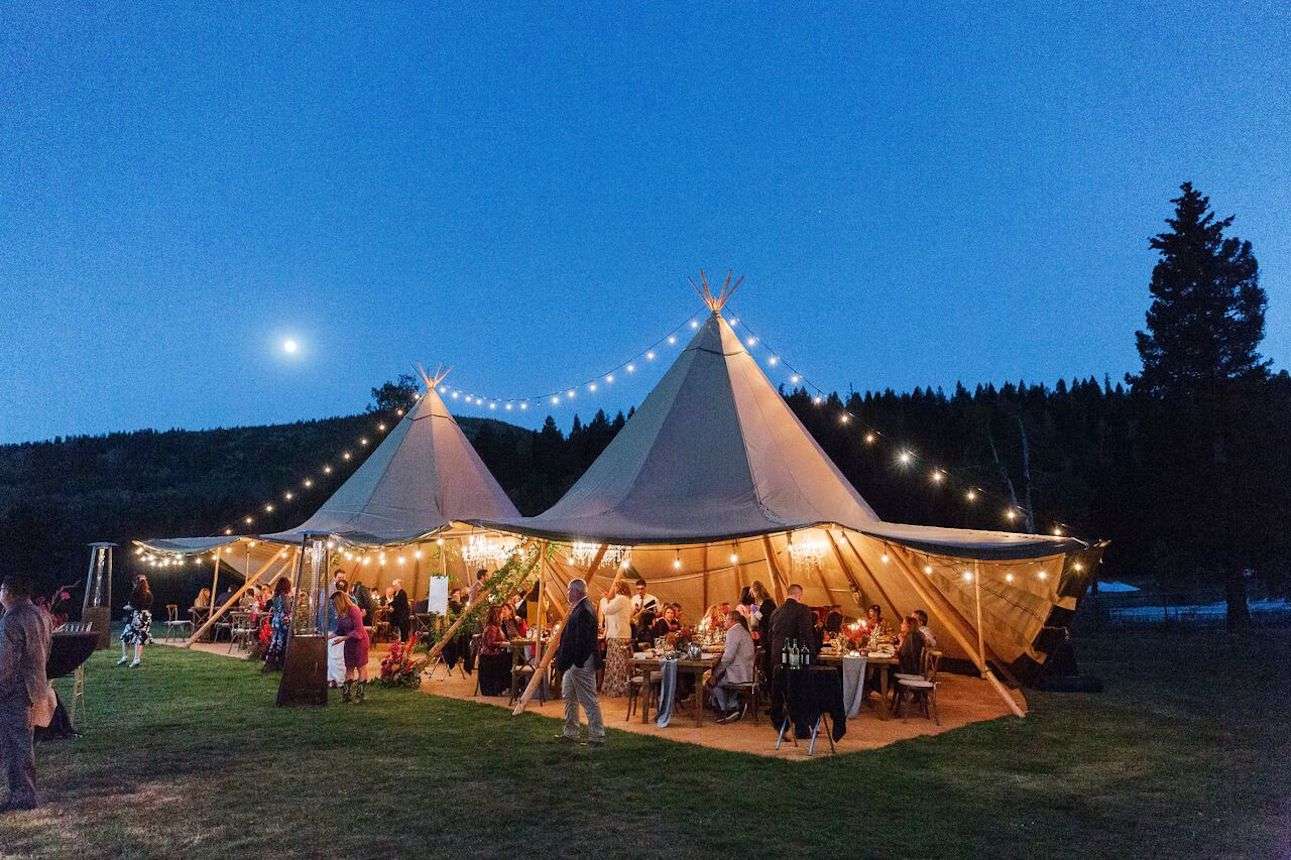 Colorful Ranch Wedding in Evergreen