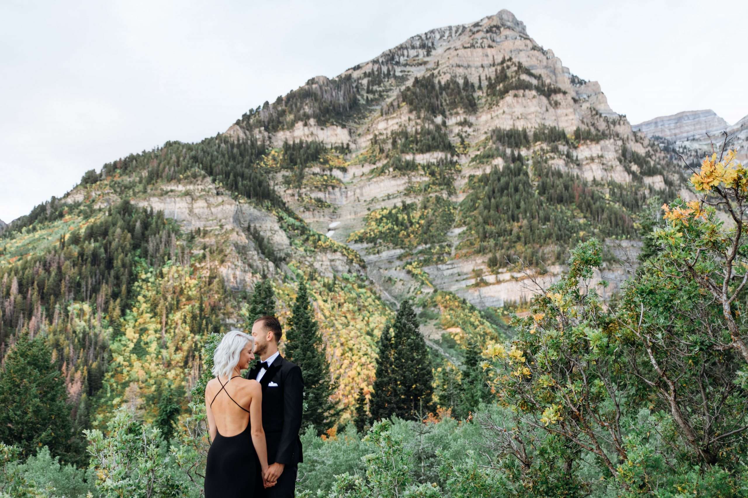 Alpine Loop Fall Engagement Photos