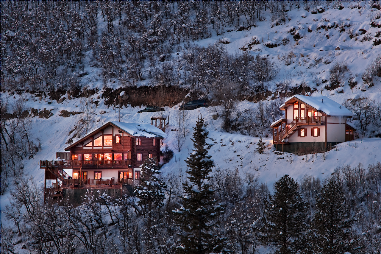 Experience a Luxury Honeymoon with Moving Mountains