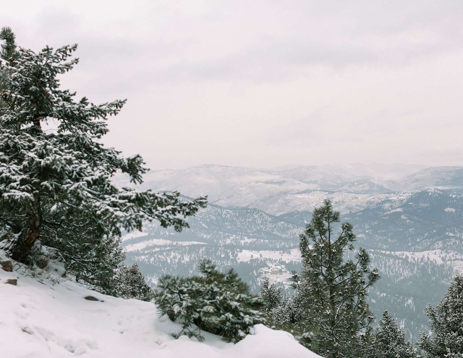 Snowy Colorado Engagement Session