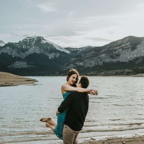 Dreamy Lakefront Engagement at Barrier Lake
