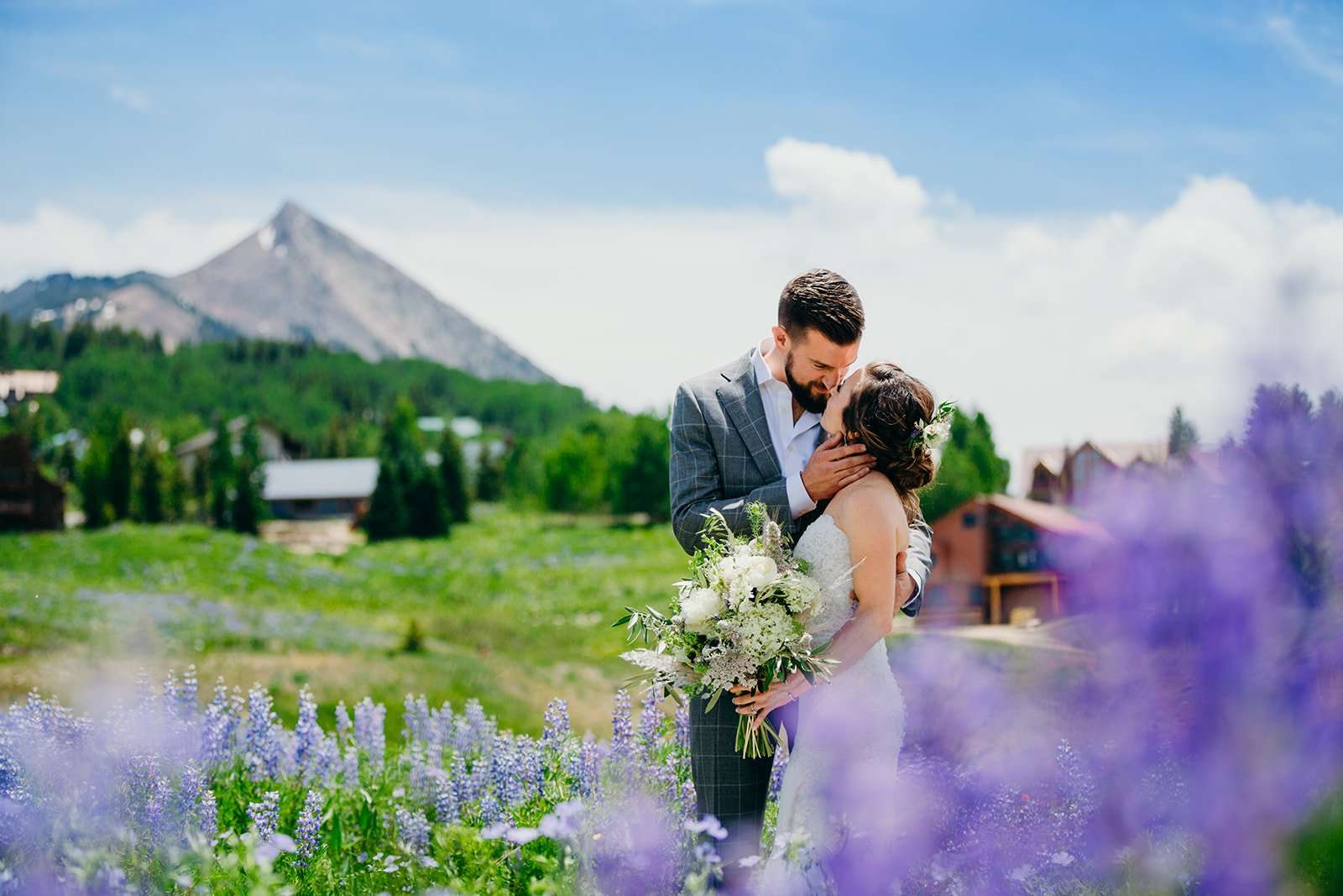 Vibrant Crested Butte Mountain Resort I Do’s
