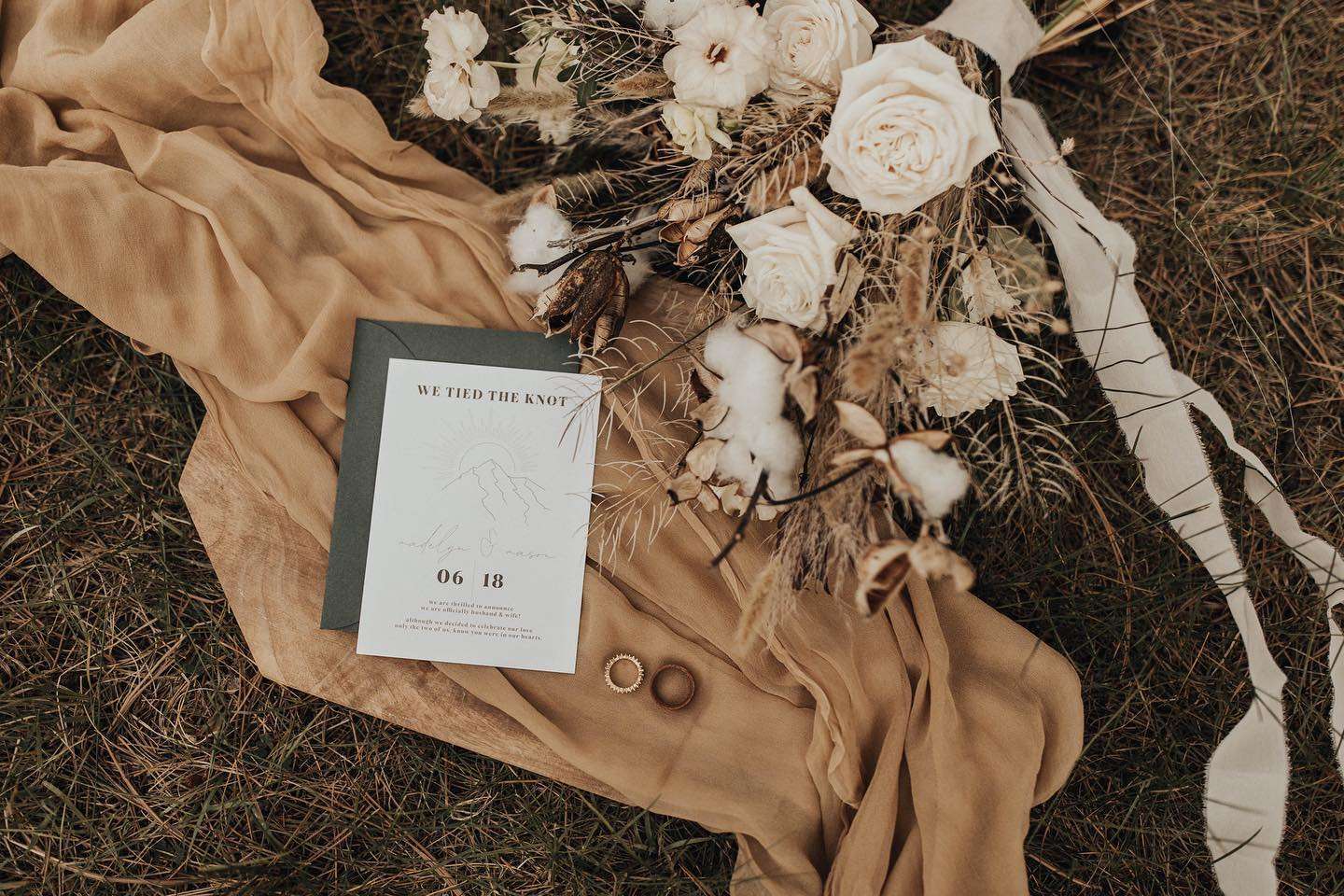 5 Must-Have Elopement Details
