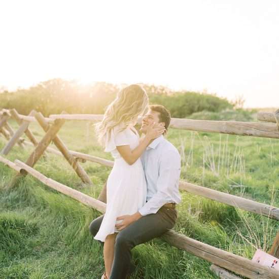 Simple and Elegant Engagement at Tunnel Springs Park