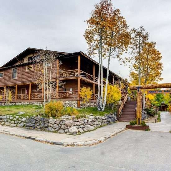 Grand Lake Lodge