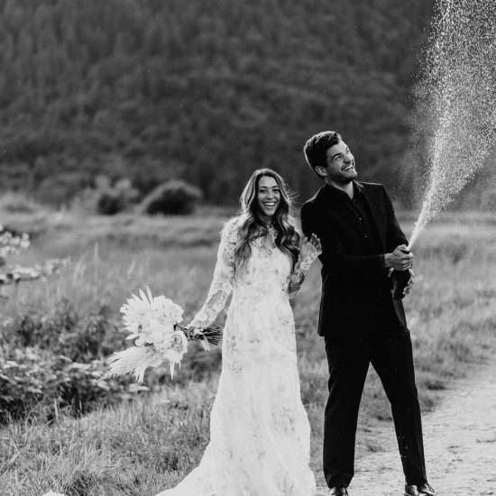 Simple Yet Elegant Pitt Lake Elopement Inspiration