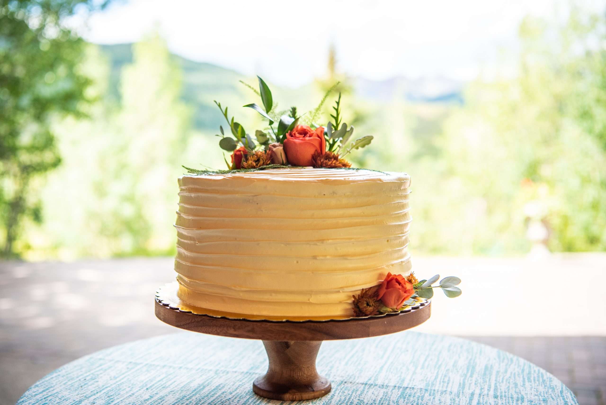 Meet Crumb de la Crumb, a Crested Butte Cake and Dessert Bakery