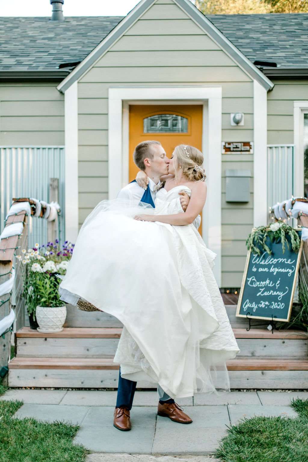 Romantic Beartooth Pass Wedding