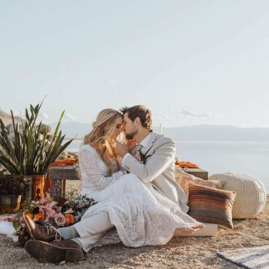 Warm Spring Picnic Elopement Inspiration