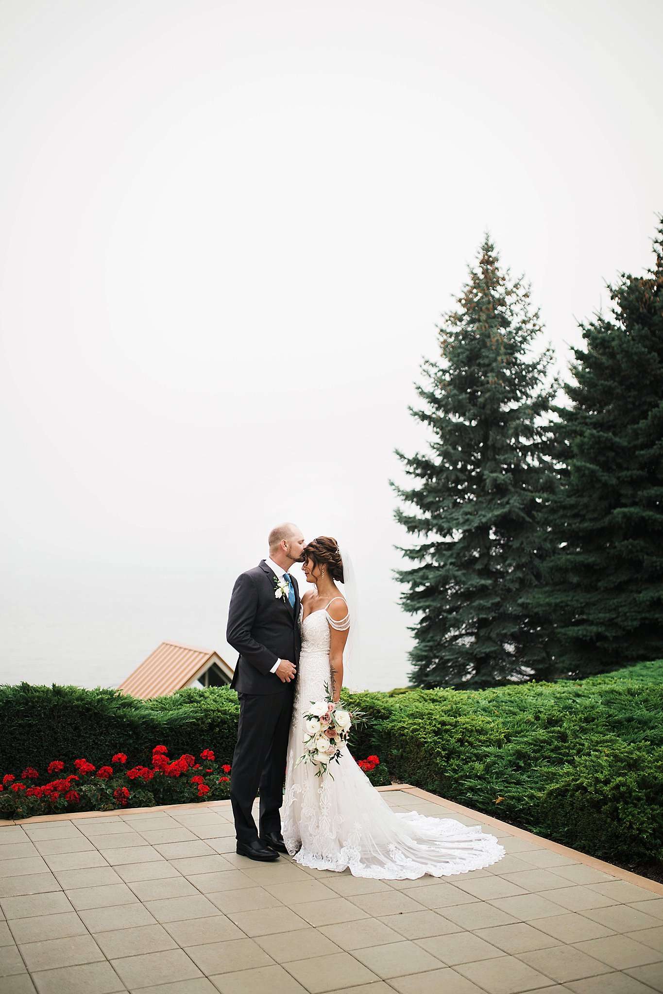 Charming Lakeside Idaho Wedding