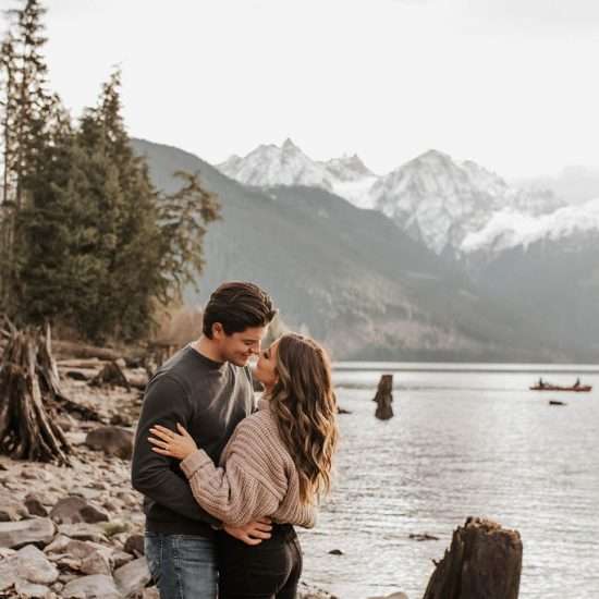 Stunning Windy Chilliwack Engagement