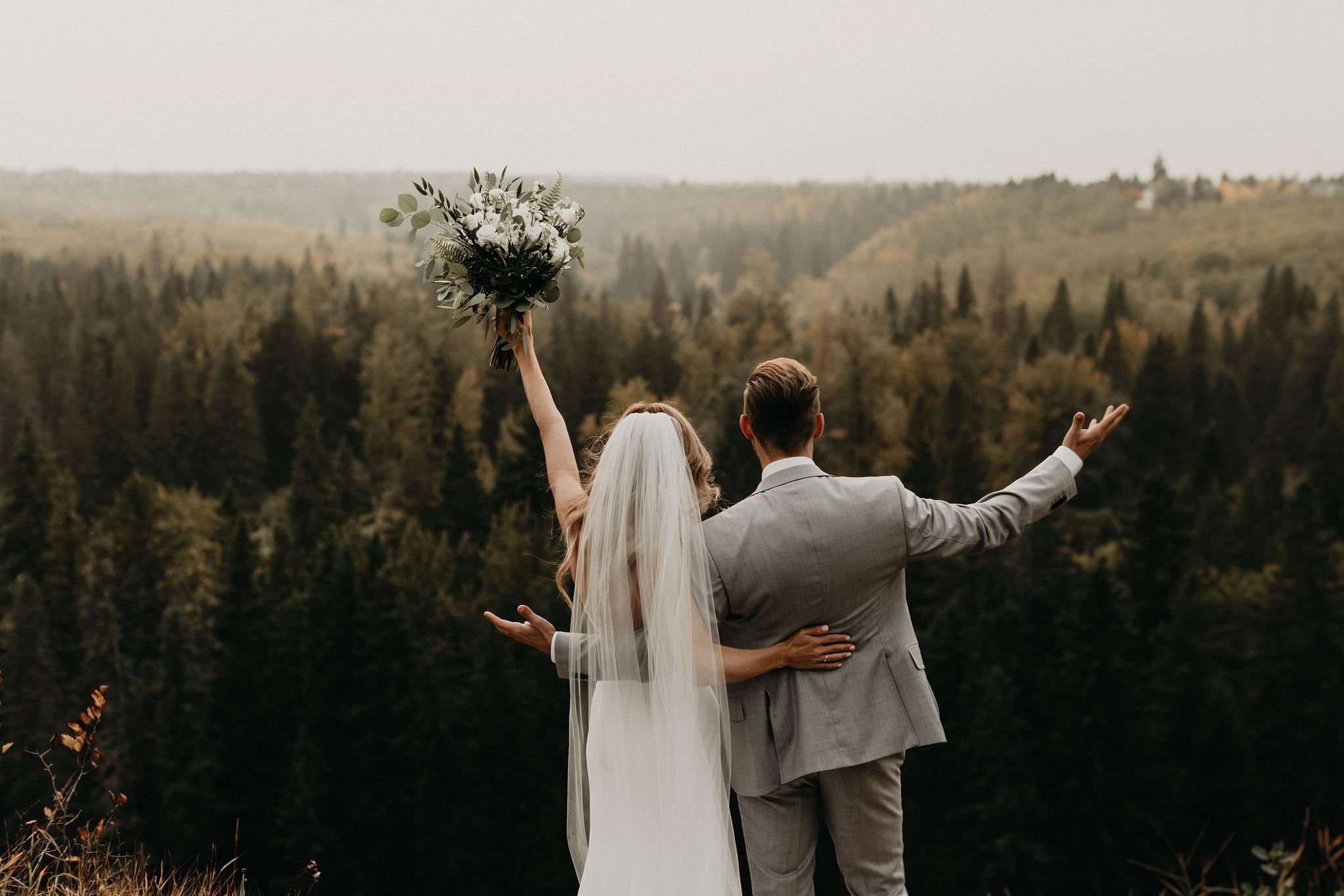 Timeless and Natural Edmonton Wedding