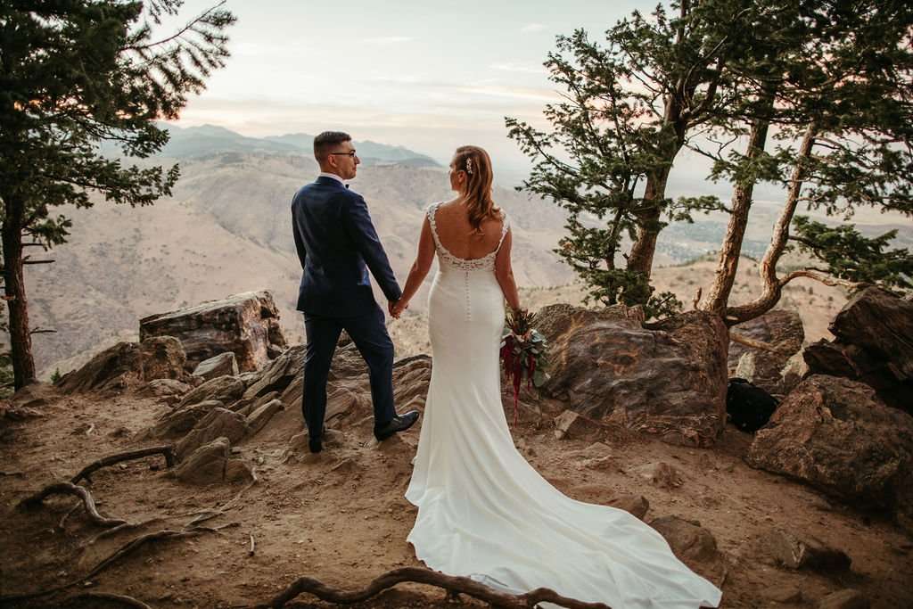 Modern and Contemporary Lookout Mountain Elopement