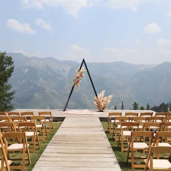 22 Wedding Deck Venues in the Rocky Mountains