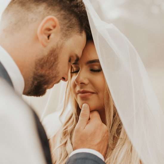 Electric and Fun Della Terra Mountain Chateau Wedding