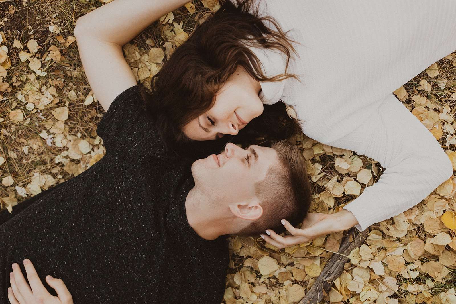 Crisp Fall Foliage Engagement Session