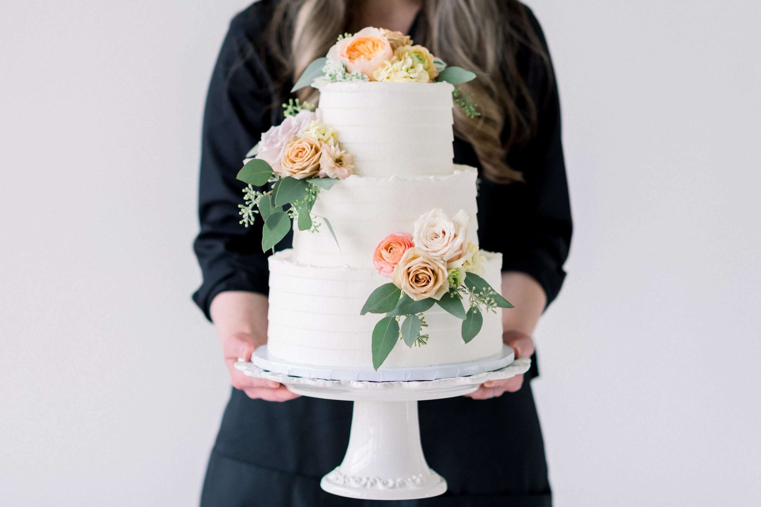 11 of our Favorite Wedding Cakes from 2021