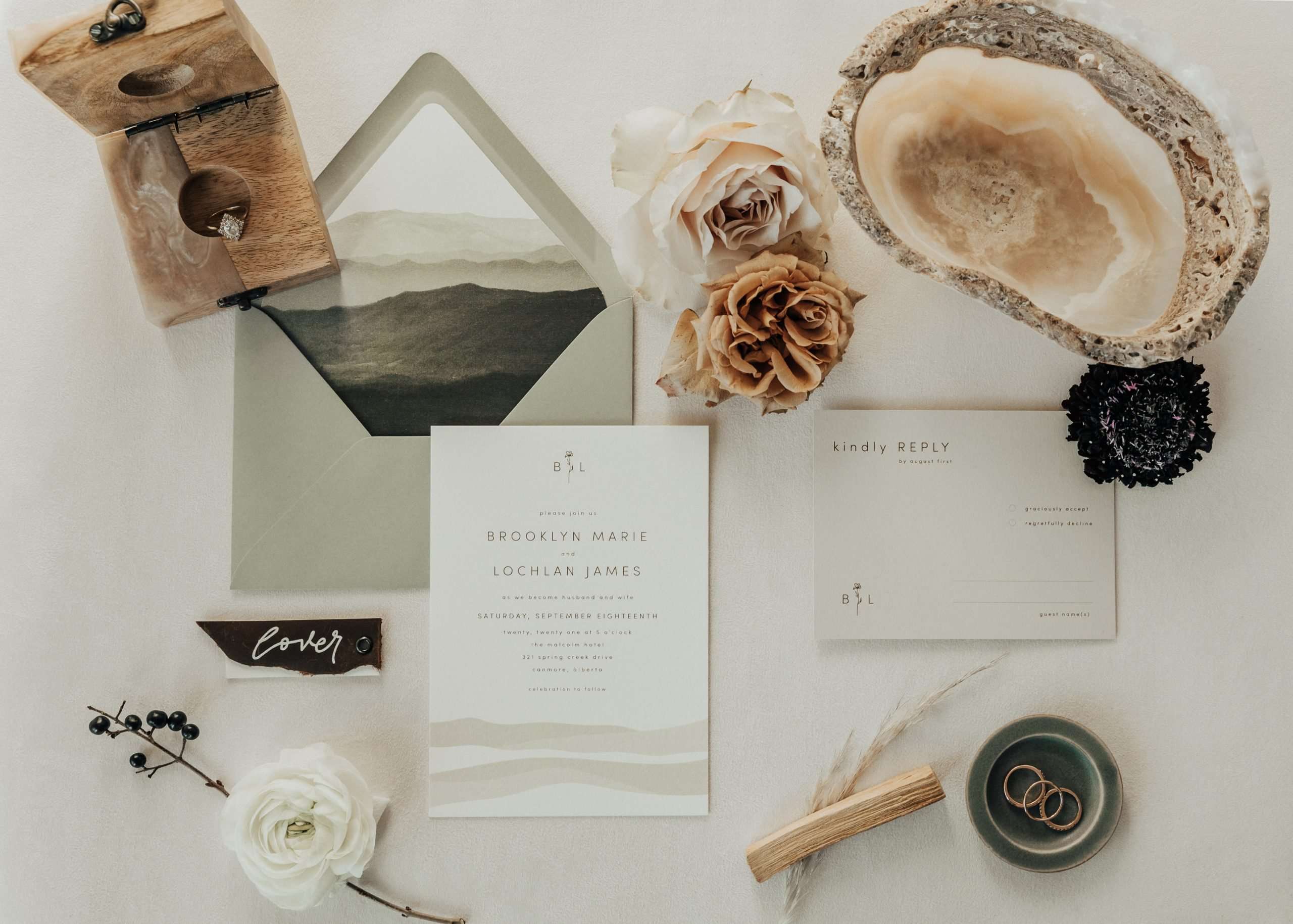 30 Invitation Suites We Love