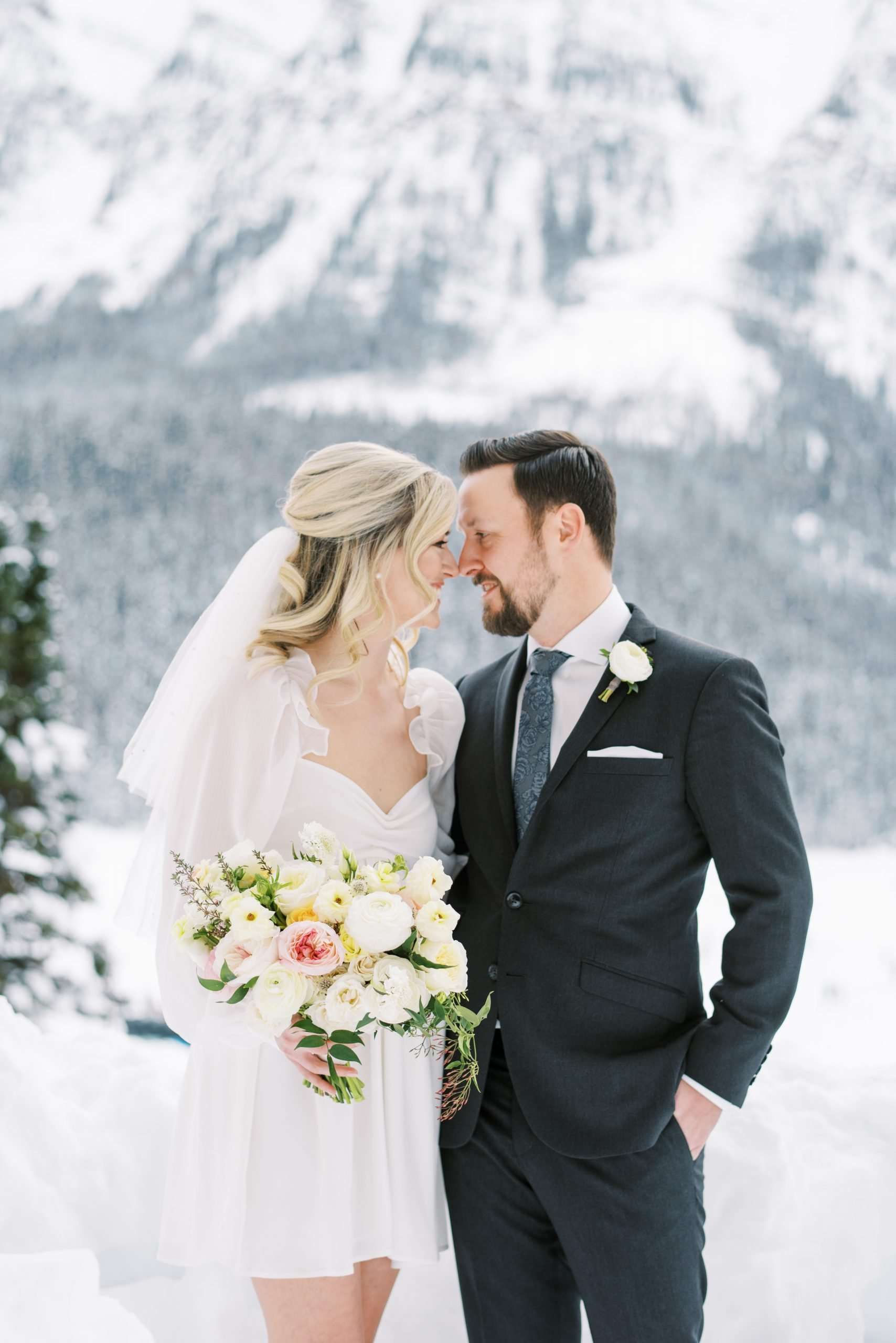 Pretty and Parisian Minimony in Alberta