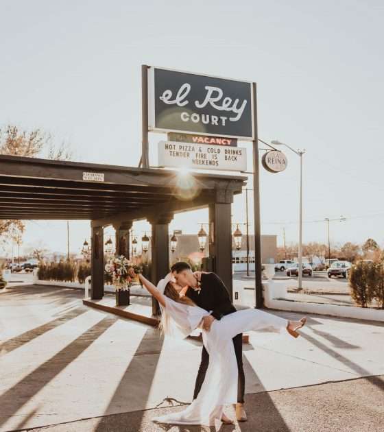 Modern and Vibrant Vow Renewal