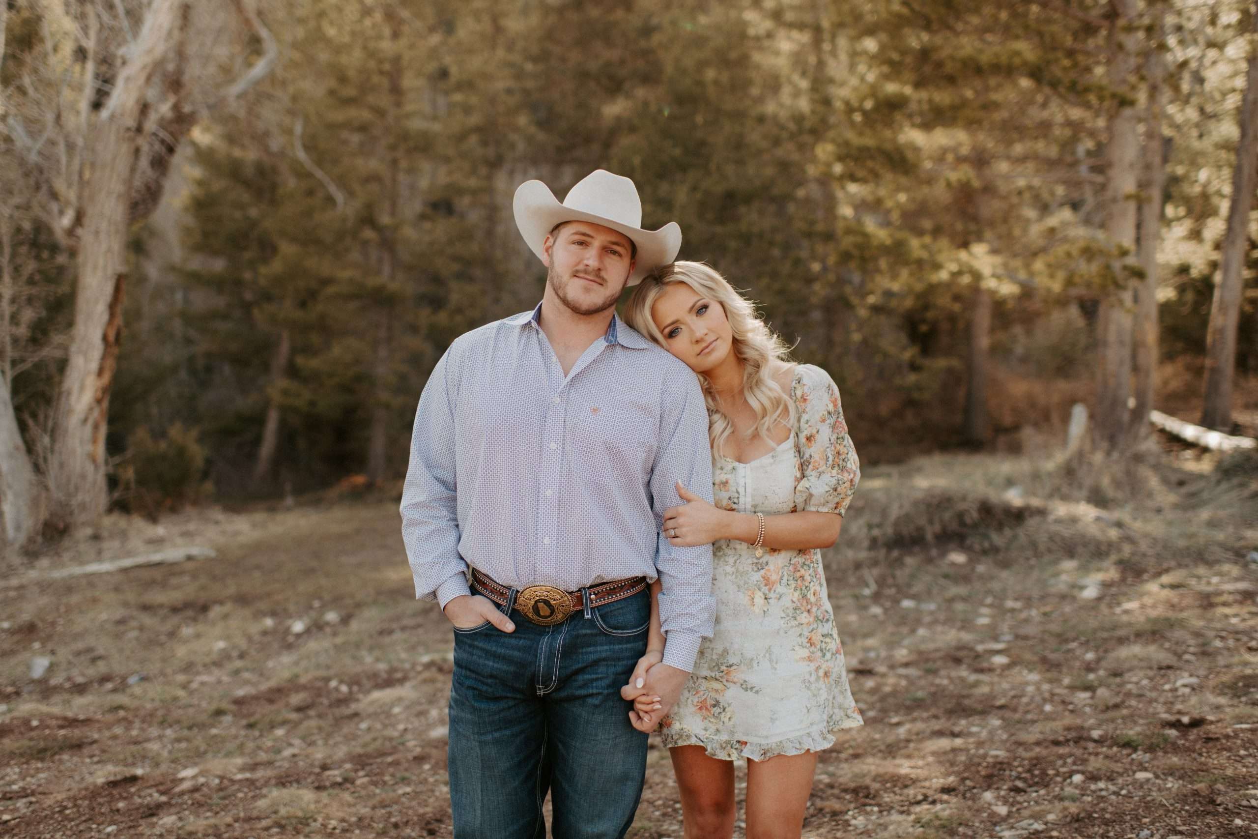 Darling and Radiant Utah Engagement Session