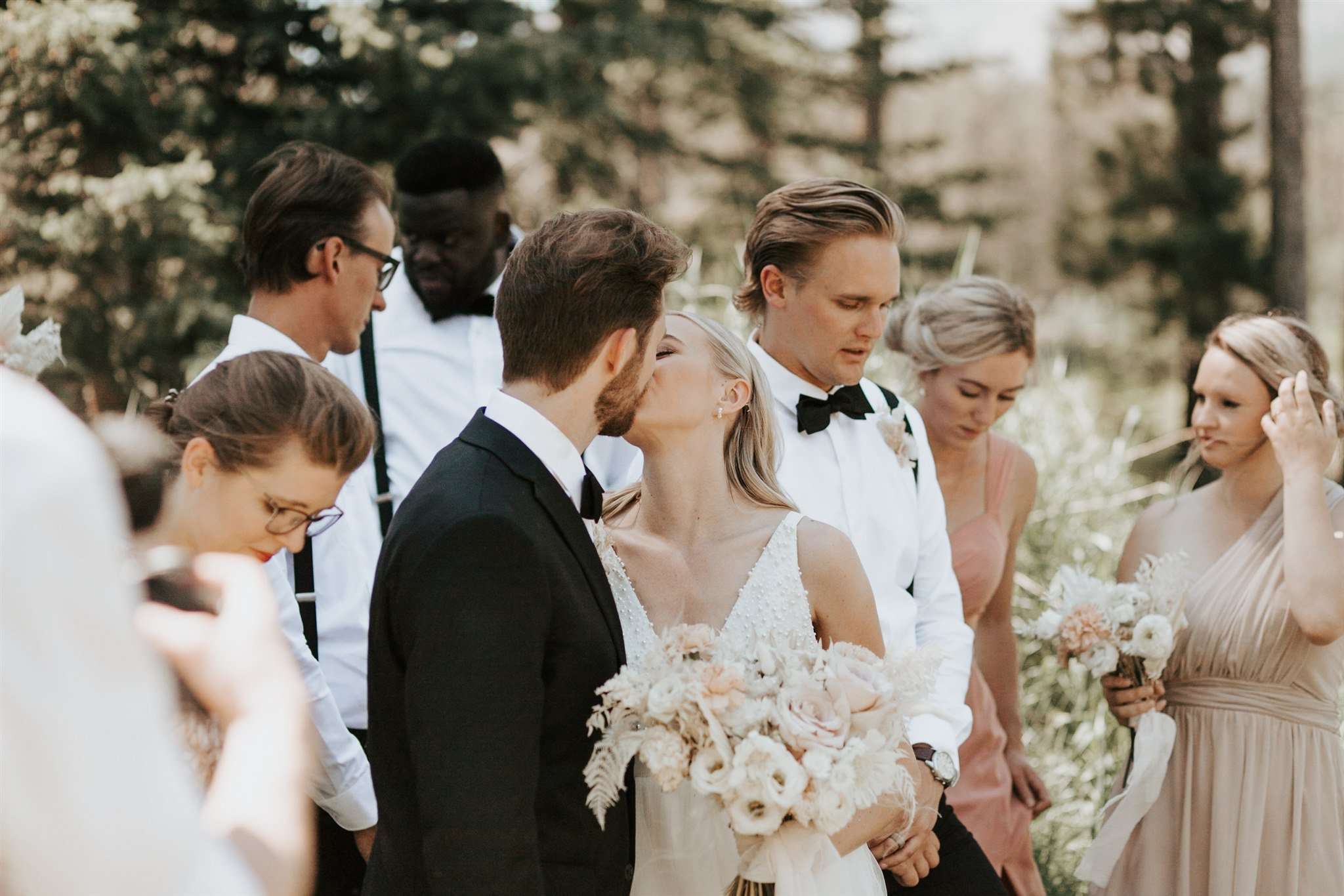 Microwedding Vs. Elopement: What’s The Difference?