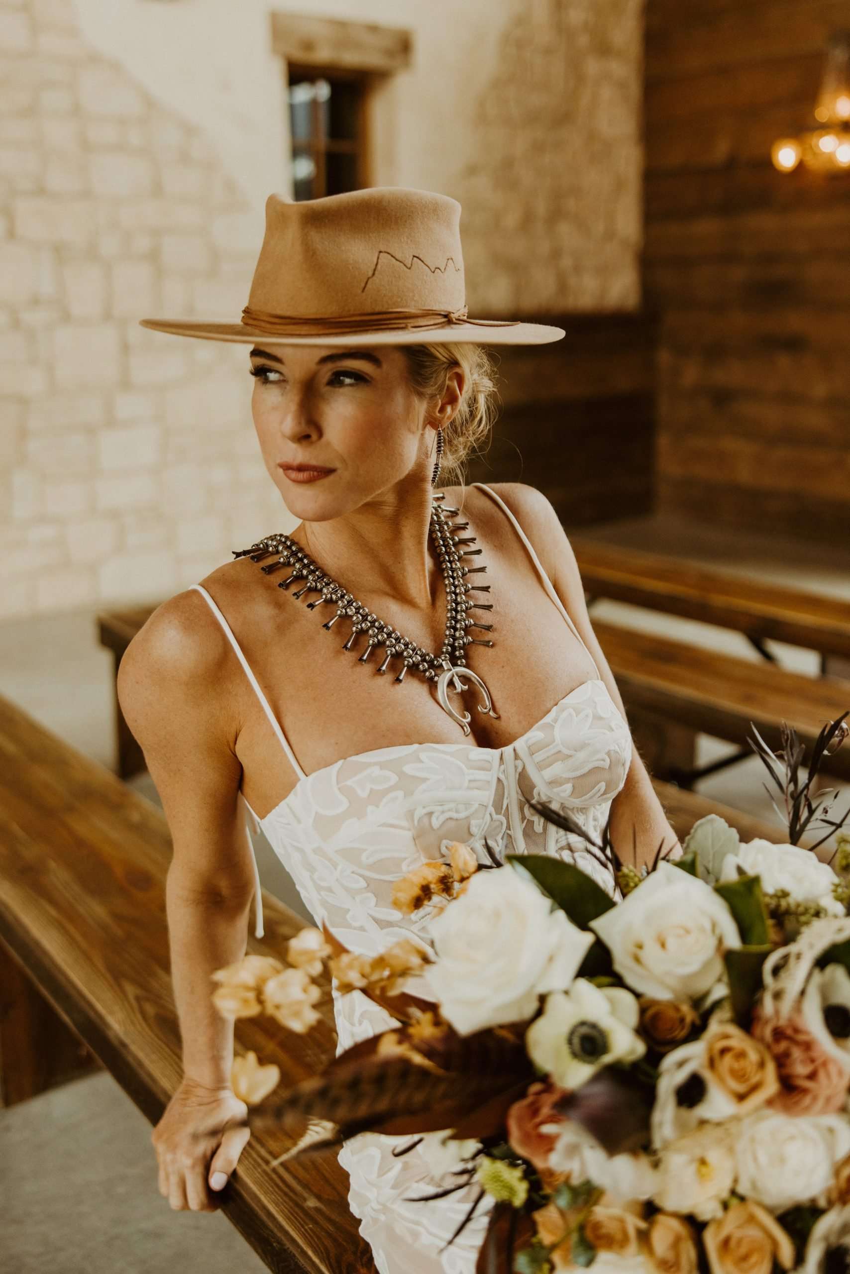 Elegant Simplicity with Montana Charm Wedding Inspiration