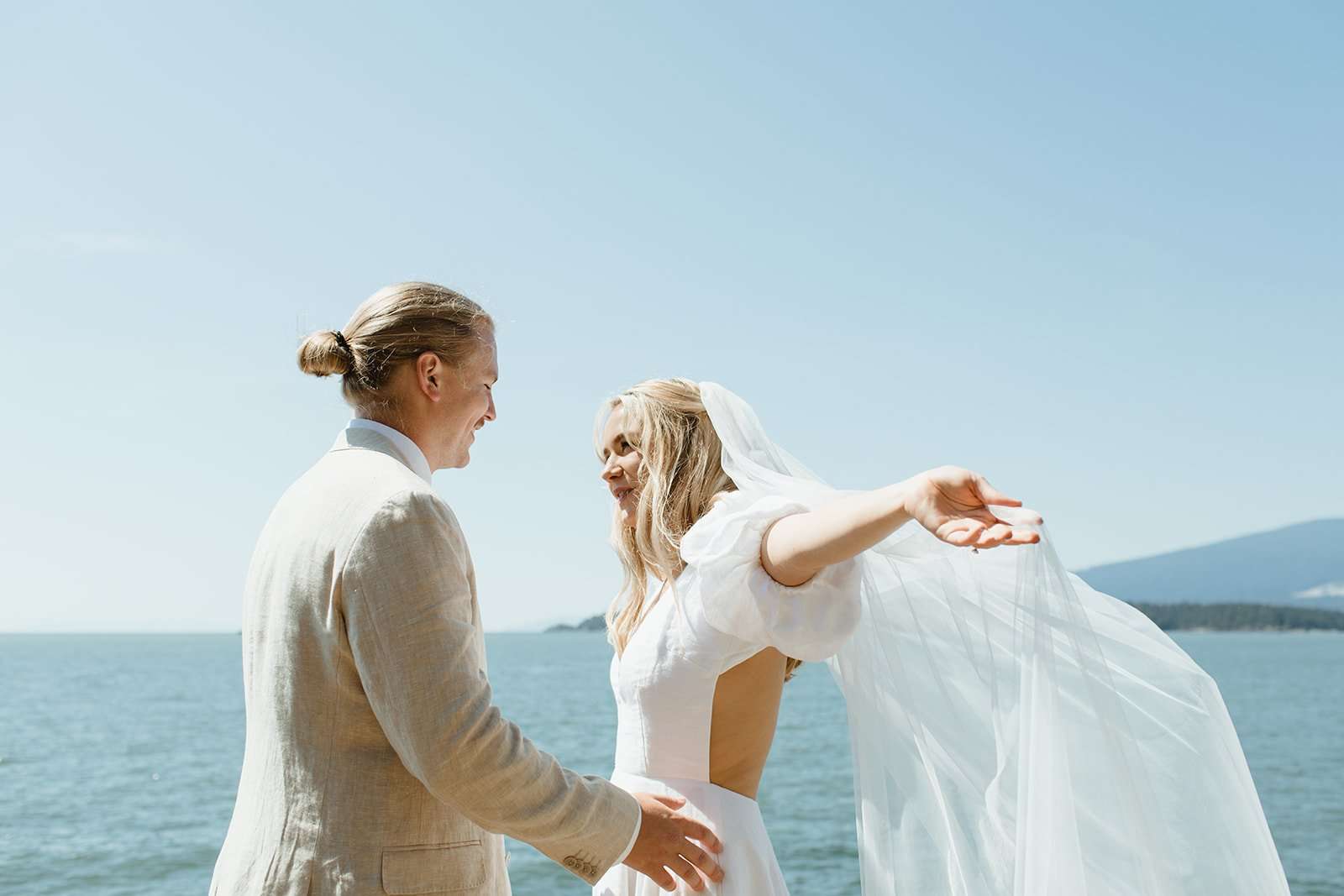 Simplistic Summertime Bowen Island Wedding