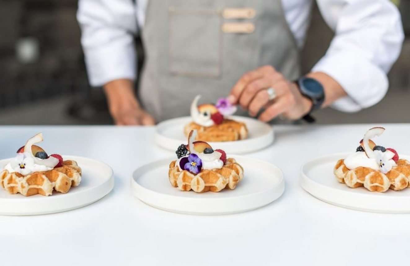 Five Trendy Food Stations for Your Wedding Celebration