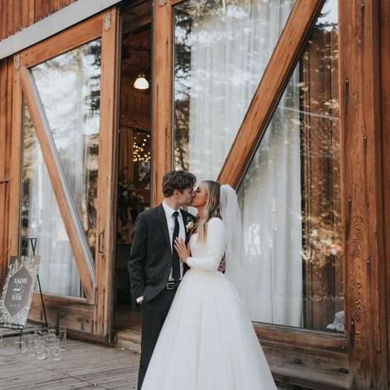 A Cozy Christmas Themed Wedding in Utah