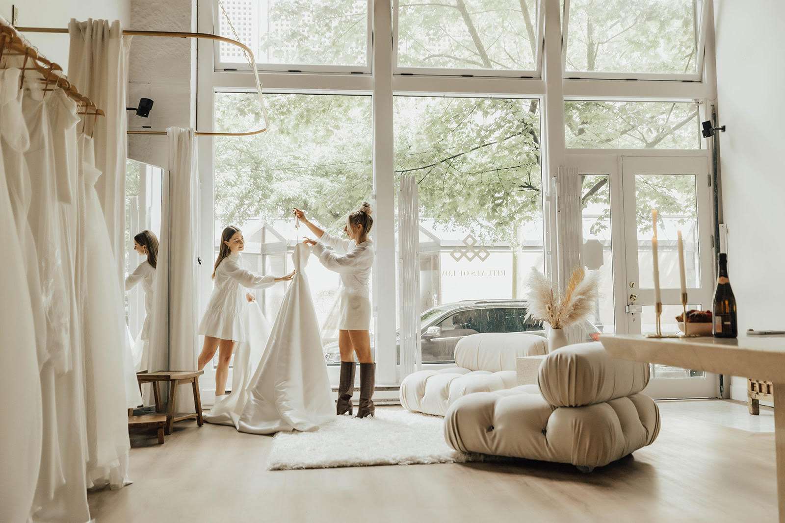 The Best 6 Bridal Boutiques in Vancouver