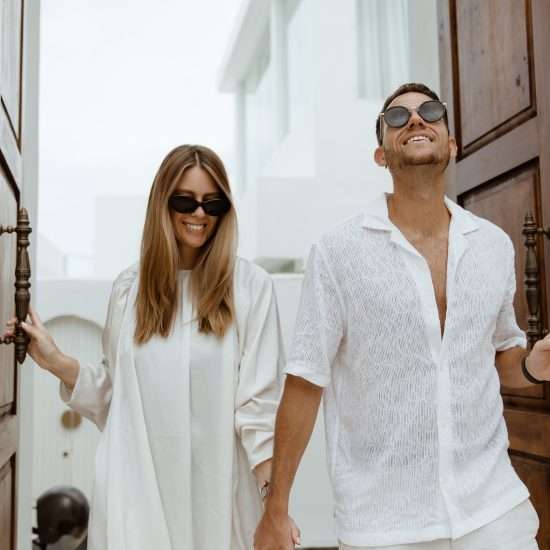 Honeymoon Travel Essentials: Pack with Confidence