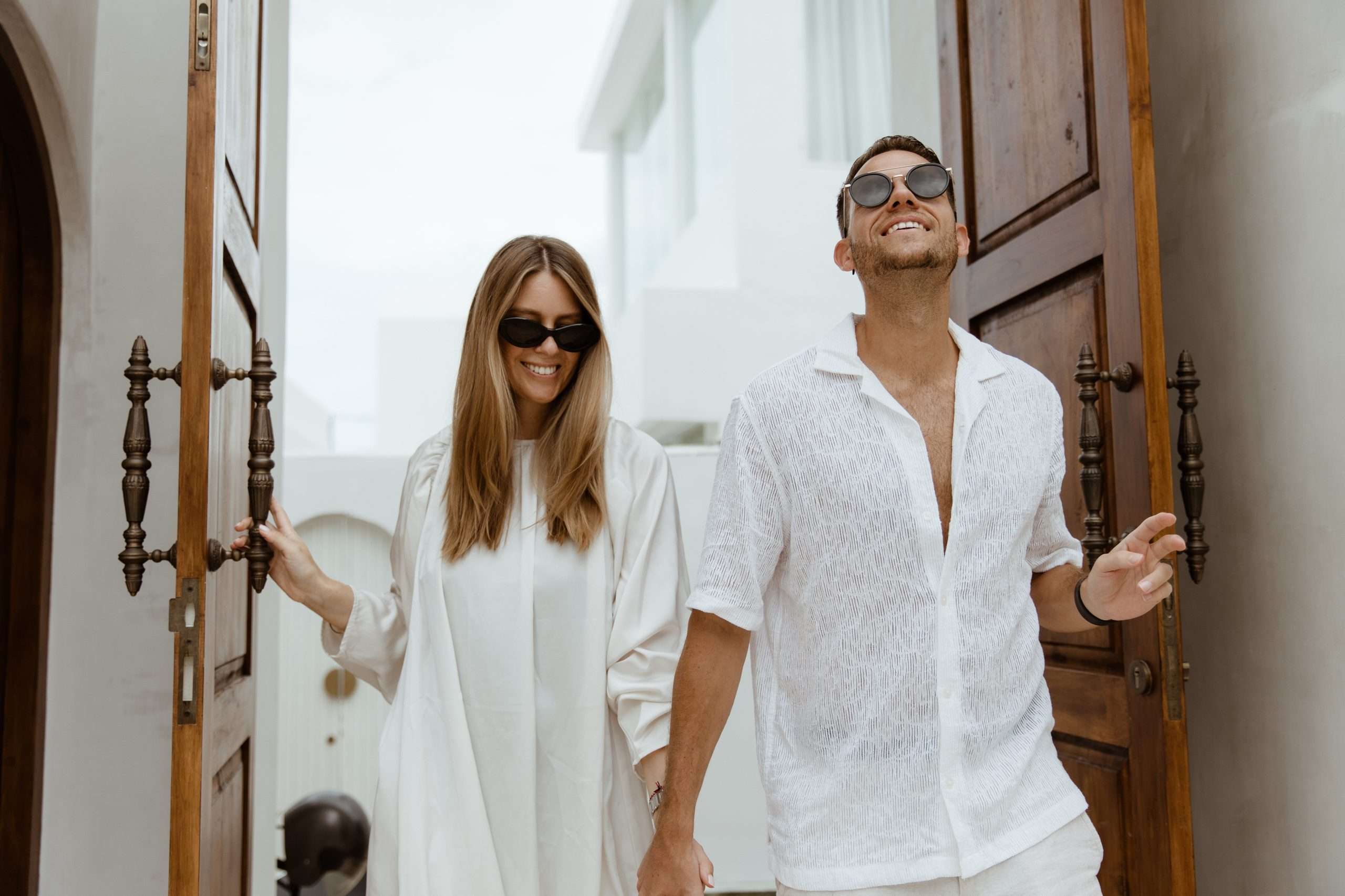 Honeymoon Travel Essentials: Pack with Confidence