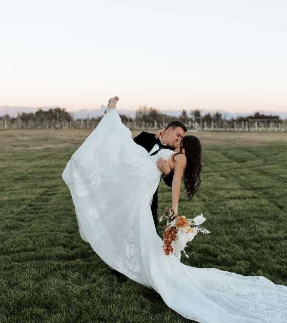 Boho and Romantic Fall Wedding in Rust