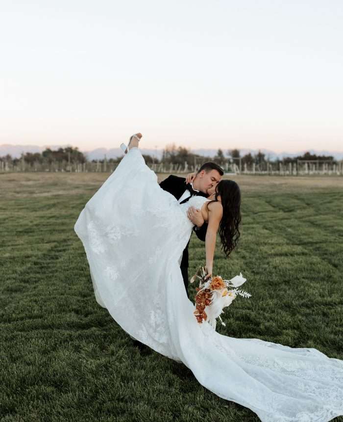 Boho and Romantic Fall Wedding in Rust