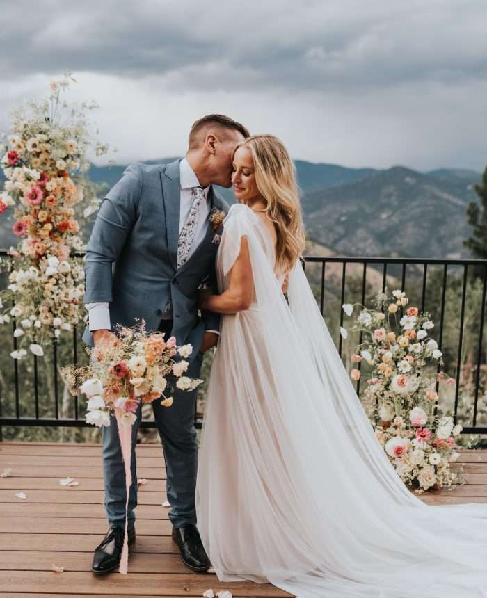 Memorable and Modern Colorado Wedding