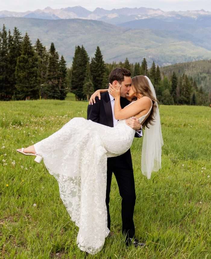 A Purple-Hued Colorado Wedding with Stunning Views