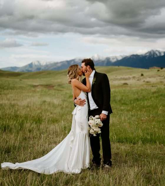 Modern and Chic Montana Elopement Inspo