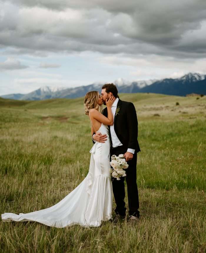 Modern and Chic Montana Elopement Inspo