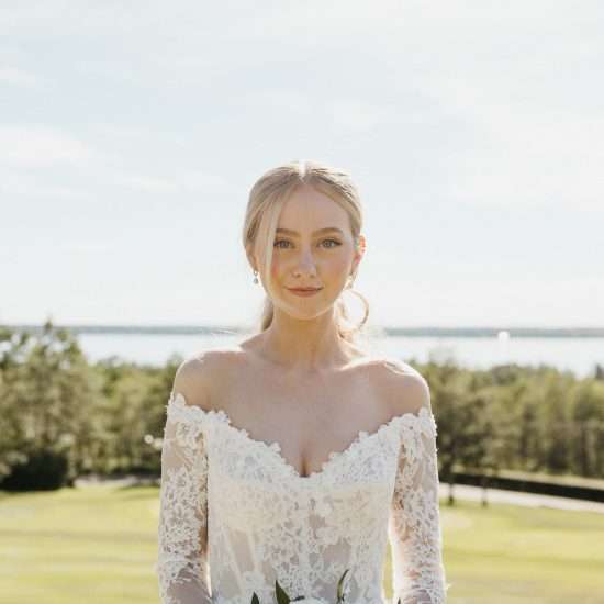 Sophisticated and Romantic I Dos at Hilltop Wedding Center