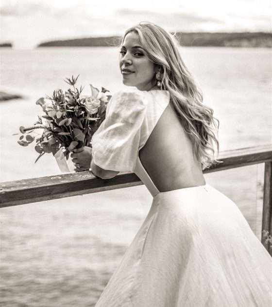 Intimate and Scenic Seaside Nuptials