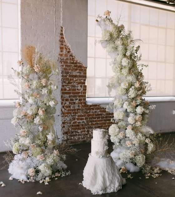 Pretty Monochromatic Wedding Inspiration