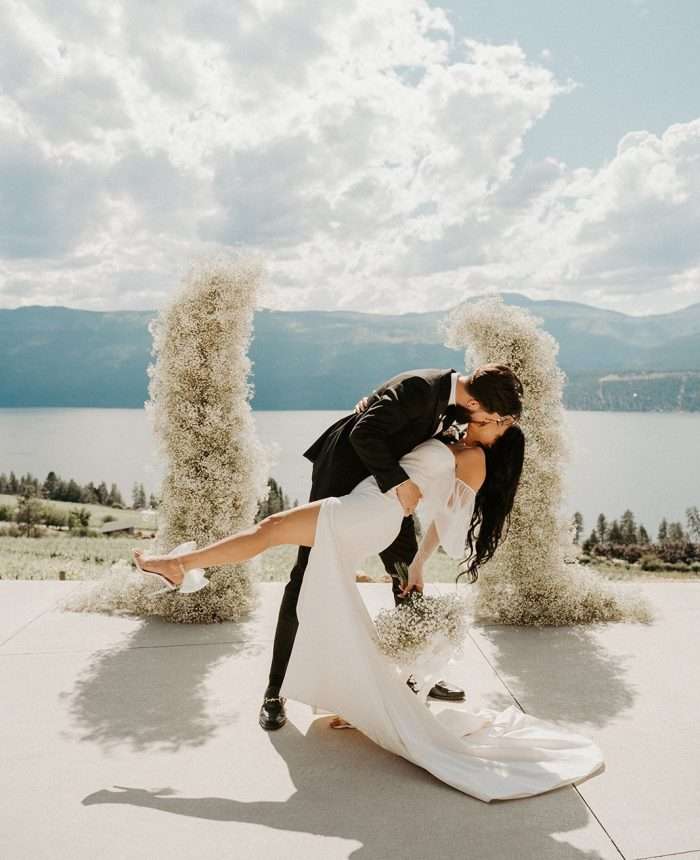 Summer Winery Wedding Full of Baby’s Breath