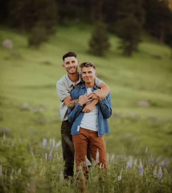 Cheerful Flatirons Engagement Session