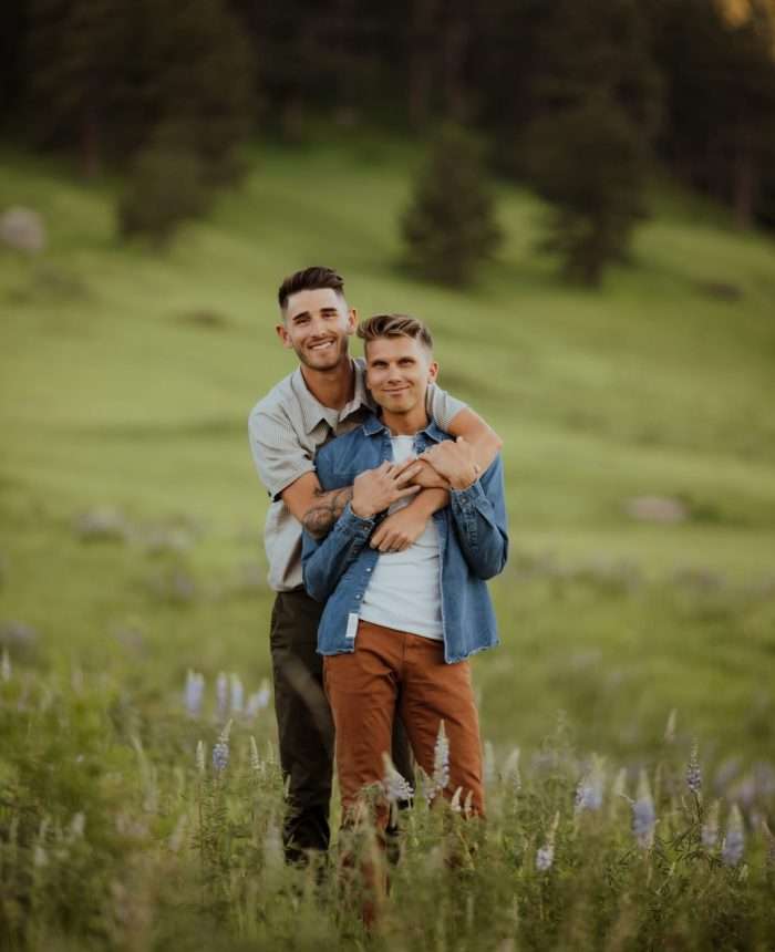 Cheerful Flatirons Engagement Session