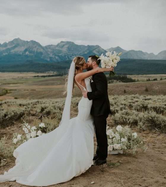 Minimalist I Dos Under the Sawtooth Mountains