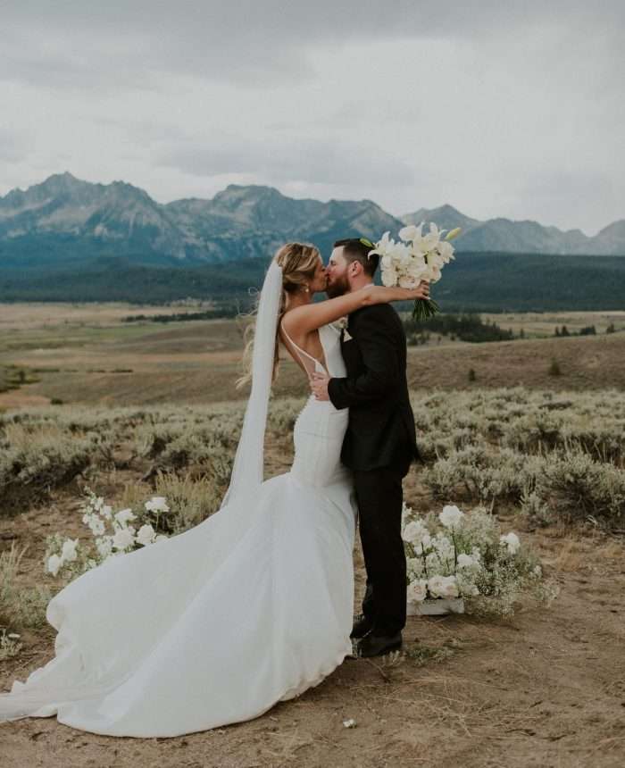 Minimalist I Dos Under the Sawtooth Mountains
