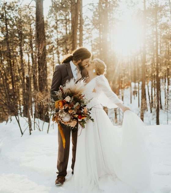 Cozy A-Frame Elopement Among the Snow