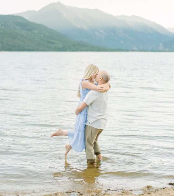 An Upscale Summer Picnic Engagement Session