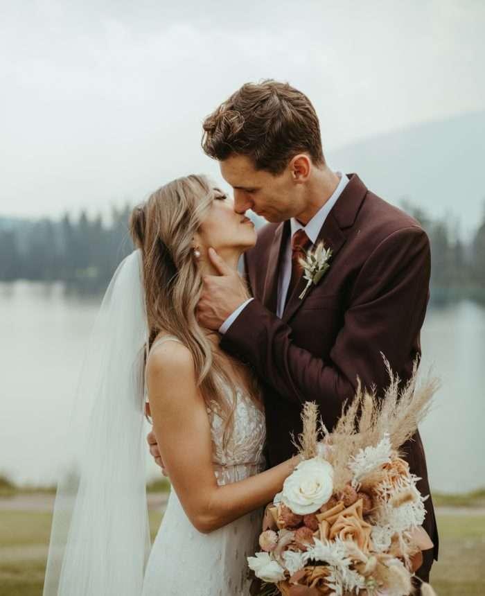 Earthy and Intimate Wedding in Jasper